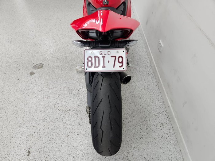 2023 DUCATI PANIGALE V2 Red