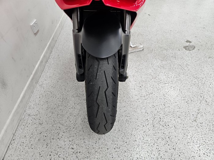 2023 DUCATI PANIGALE V2 Red