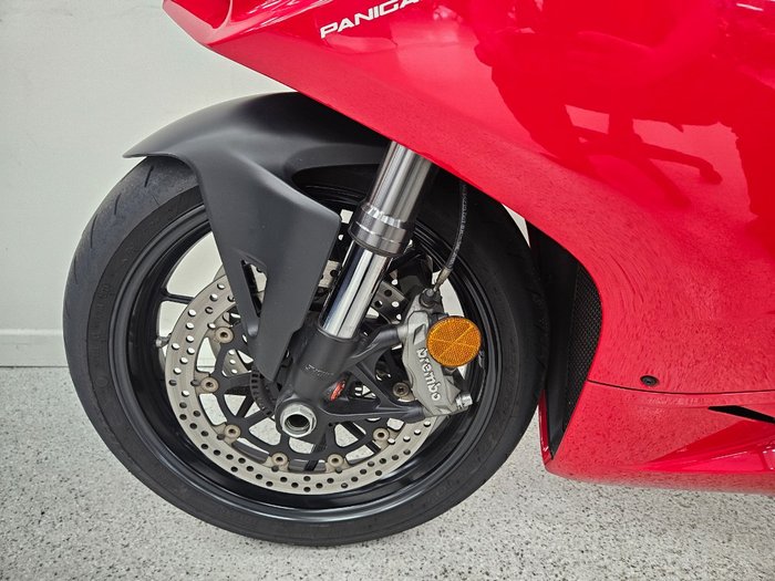 2023 DUCATI PANIGALE V2 Red