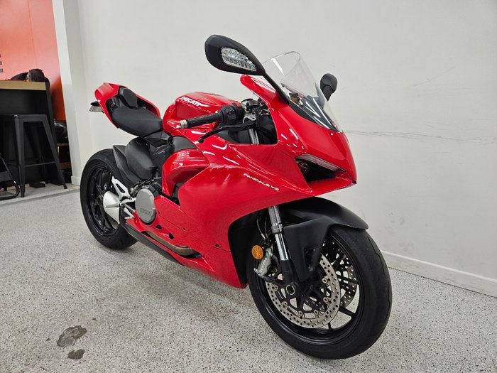 2023 DUCATI PANIGALE V2