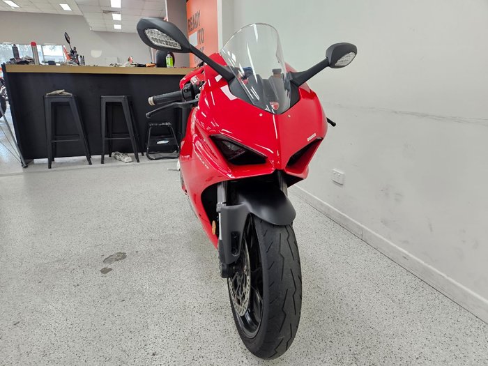 2023 DUCATI PANIGALE V2