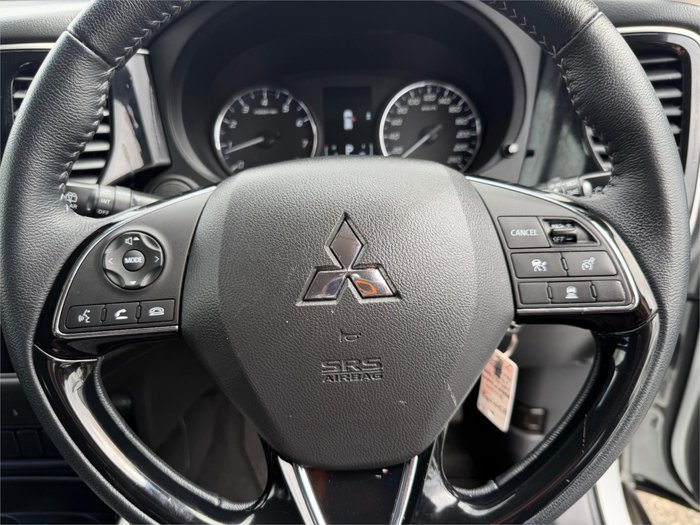 2021 MITSUBISHI OUTLANDER ES 7 SEAT (2WD)