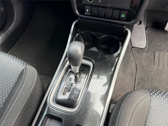 2021 MITSUBISHI OUTLANDER ES 7 SEAT (2WD)