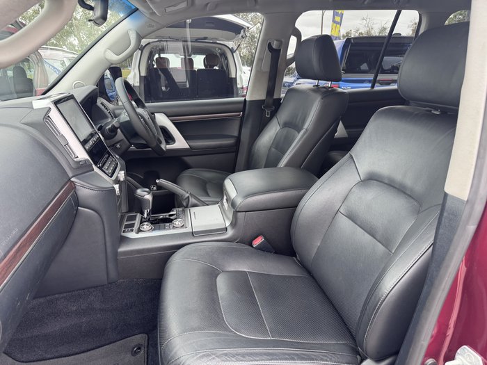 2017 Toyota Landcruiser VX