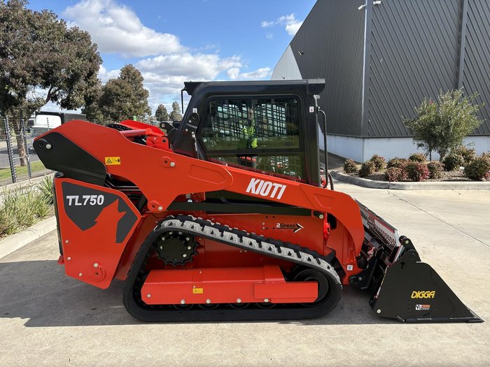 2026 Kioti Tl750 Track