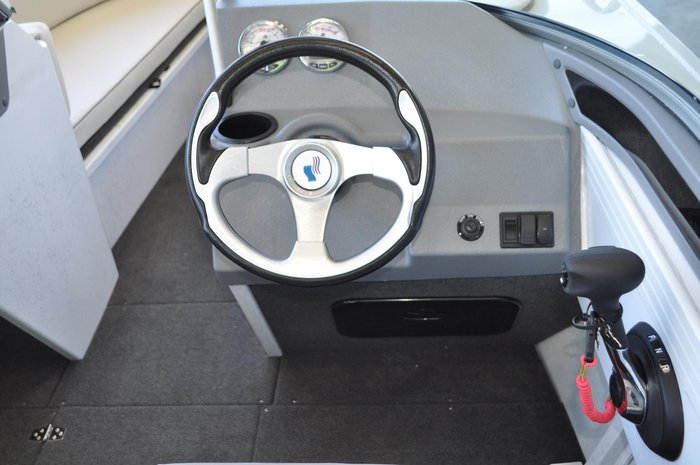 2027 QUINTREX 590 Cruiseabout