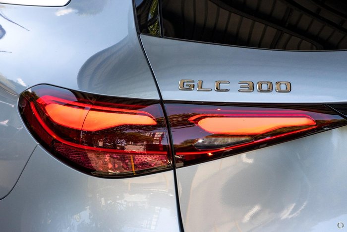 2026 Mercedes-Benz GLC-Class GLC300