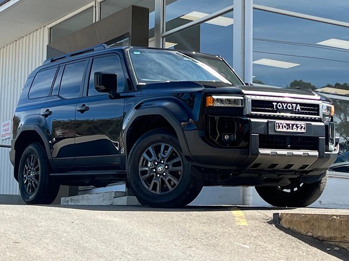 2024 Toyota Landcruiser Prado