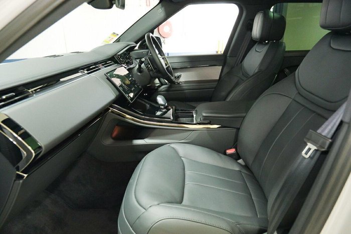 2026 Land Rover Range Rover Sport D250 Dynamic SE