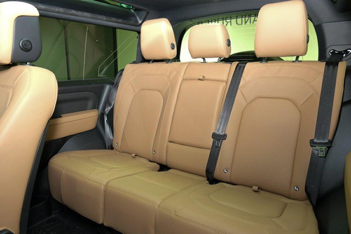 2026 Land Rover Defender 90 D250 S