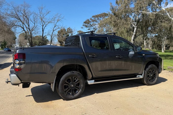 2022 Mitsubishi Triton GLX-R