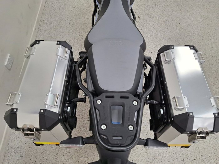 2024 Royal Enfield HIMALAYAN 450 Blue