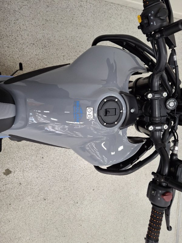 2024 Royal Enfield HIMALAYAN 450 Blue