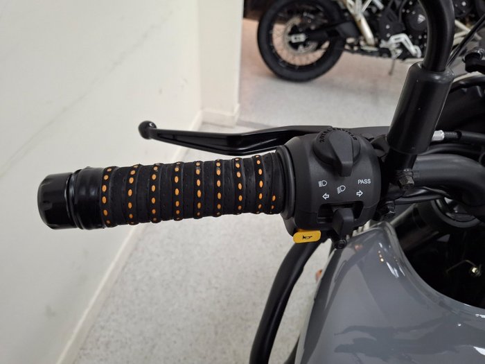 2024 Royal Enfield HIMALAYAN 450 Blue