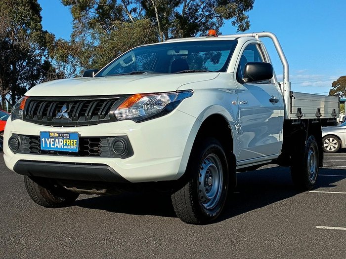 2017 Mitsubishi Triton GLX
