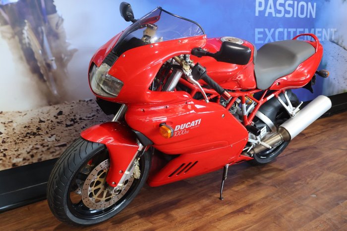 2006 Ducati 1000 SS Red