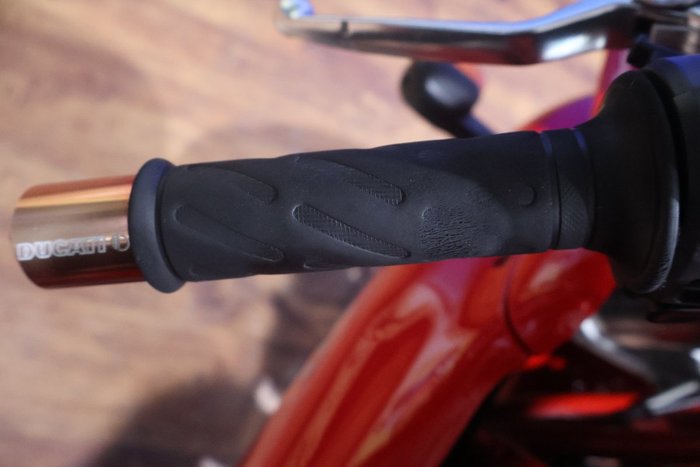 2006 Ducati 1000 SS Red