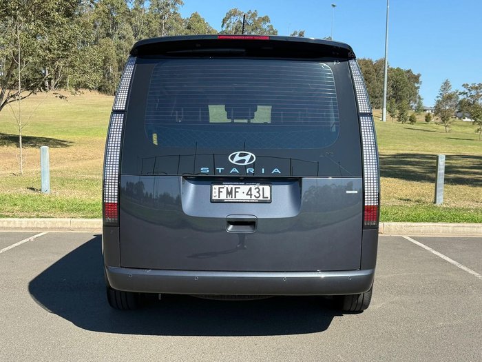 2024 Hyundai STARIA Highlander