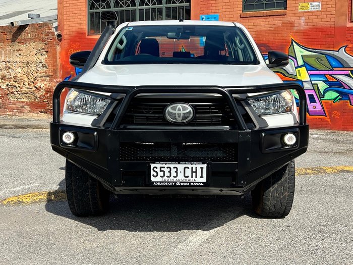 2020 Toyota Hilux SR