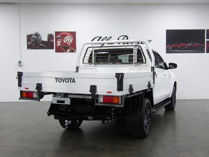 2023 Toyota Hilux SR