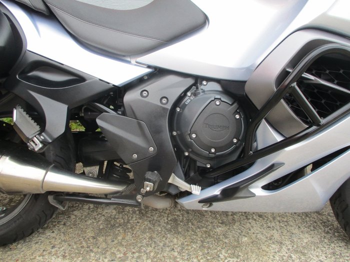 2013 Triumph TROPHY SE SILVER