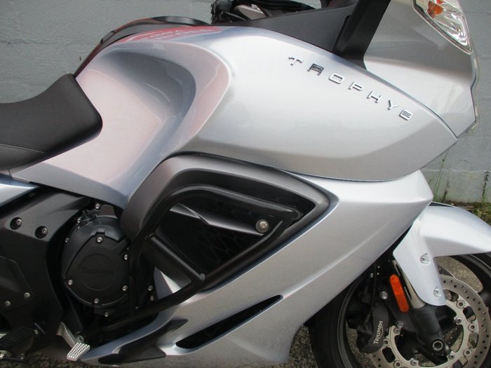 2013 Triumph TROPHY SE SILVER