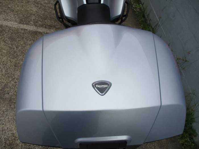 2013 Triumph TROPHY SE SILVER