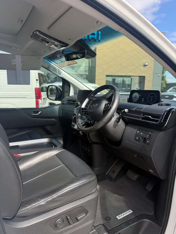 2023 Hyundai STARIA Highlander