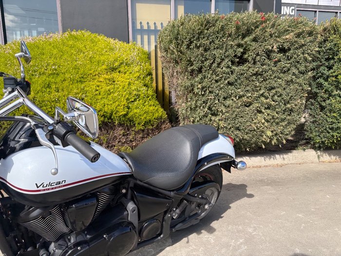 2012 Kawasaki VULCAN 900 CUSTOM White