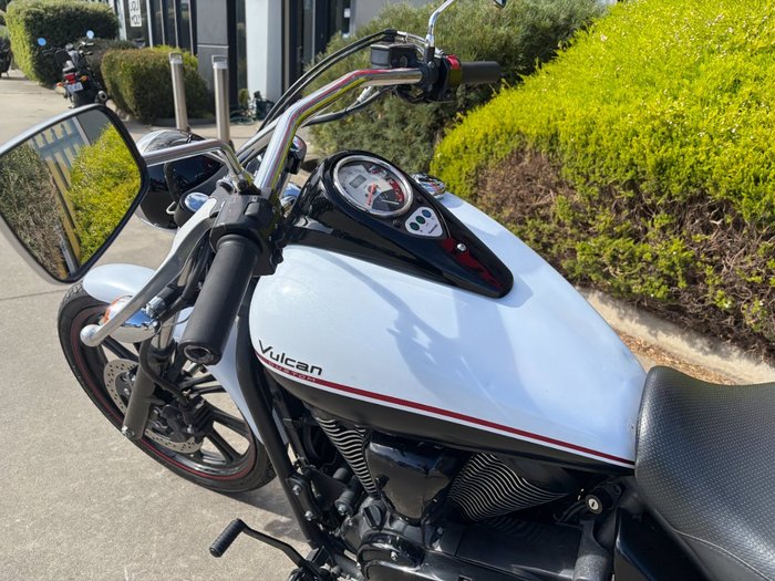 2012 Kawasaki VULCAN 900 CUSTOM White