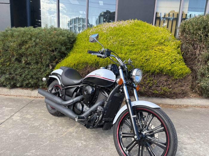 2012 Kawasaki VULCAN 900 CUSTOM White