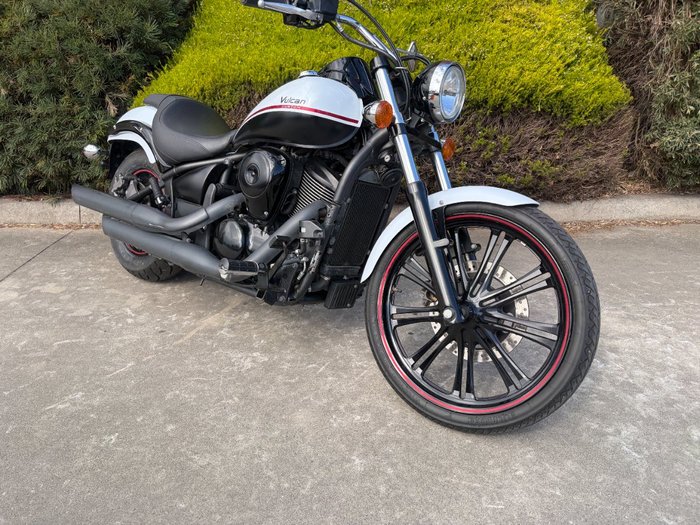 2012 Kawasaki VULCAN 900 CUSTOM White