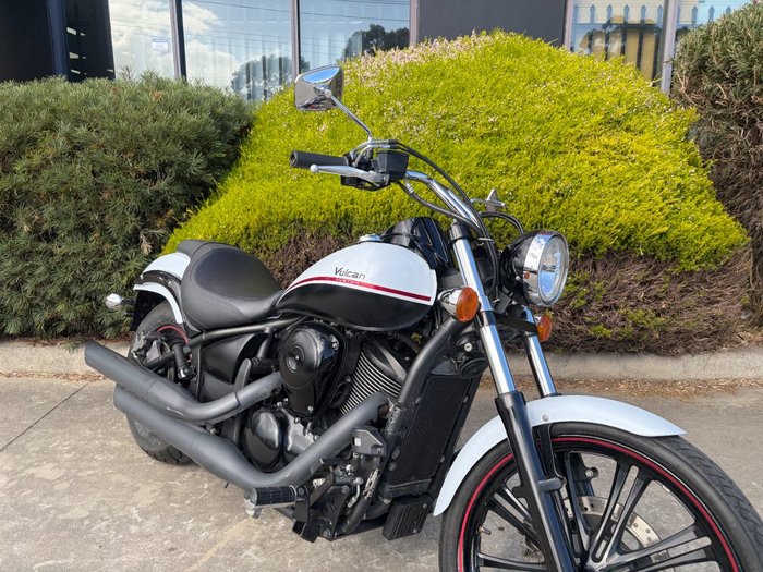 2012 Kawasaki VULCAN 900 CUSTOM White
