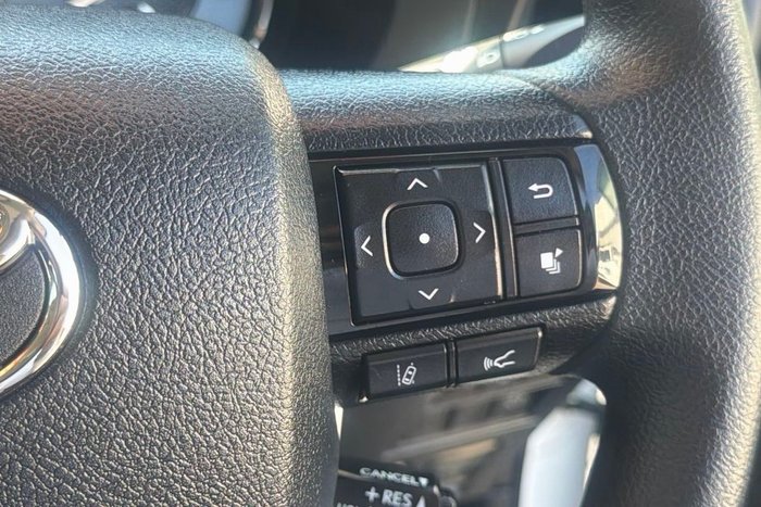2024 Toyota Hilux SR 48V