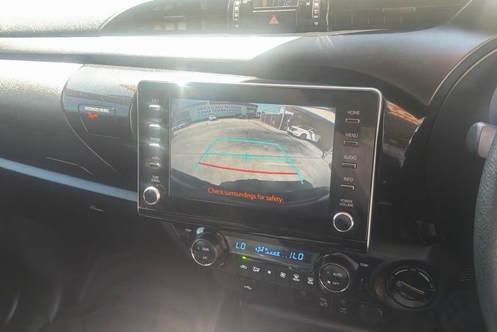 2024 Toyota Hilux SR 48V