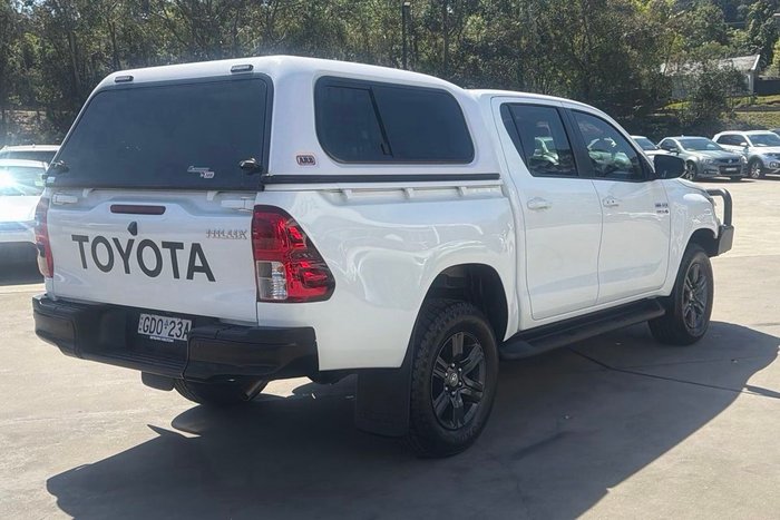 2024 Toyota Hilux SR 48V