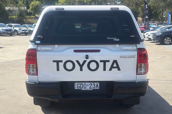 2024 Toyota Hilux SR 48V