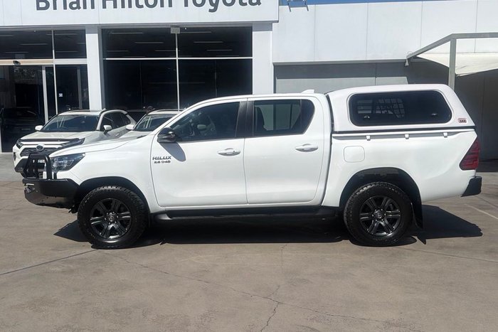 2024 Toyota Hilux SR 48V