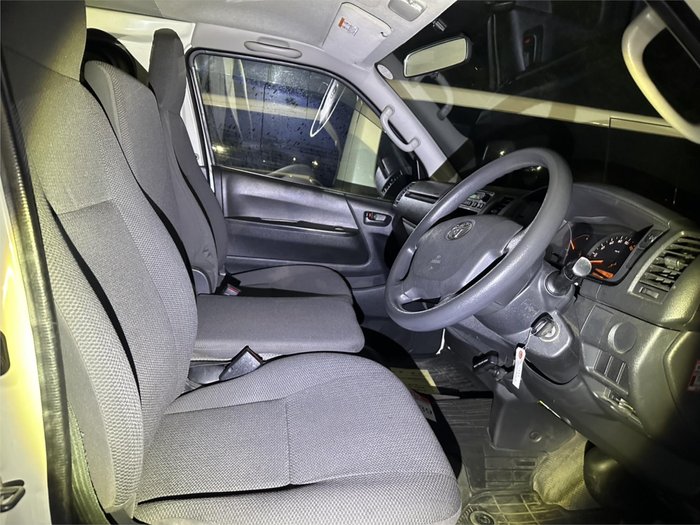 2015 Toyota Hiace