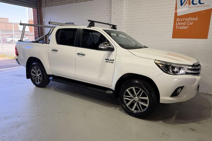 2016 Toyota Hilux SR5