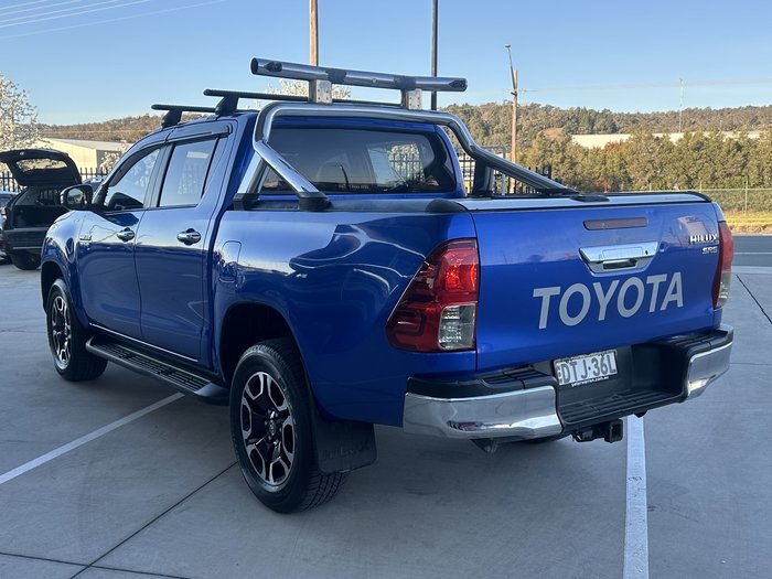 2017 Toyota Hilux SR5