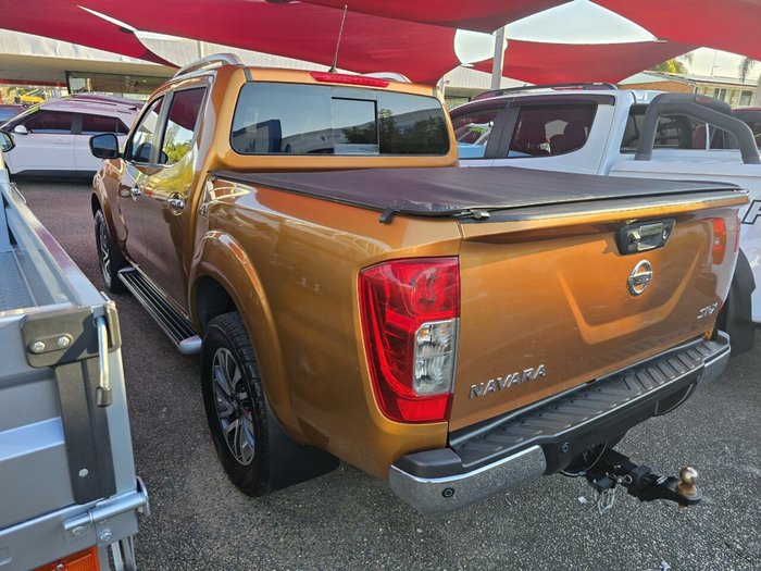 2017 Nissan Navara ST-X