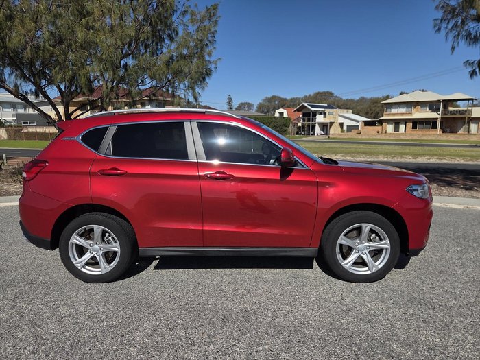 2021 Haval H2 LUX Red
