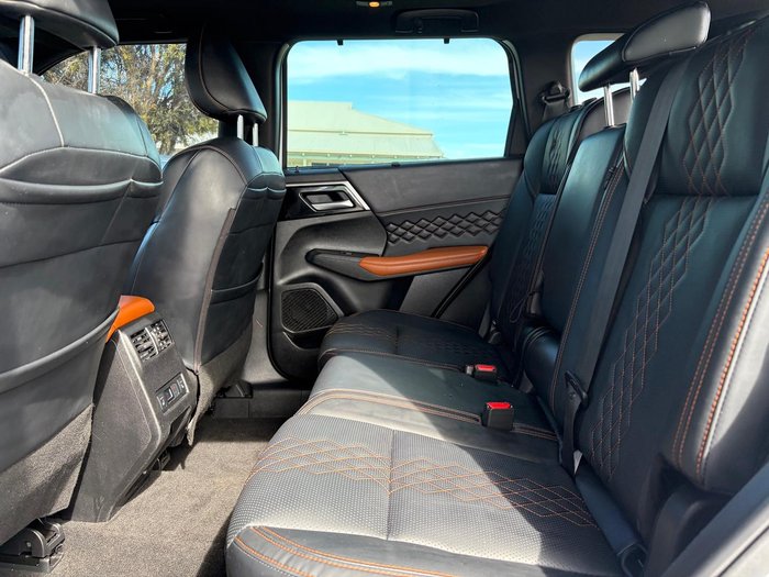 2023 Mitsubishi Outlander Exceed Tourer
