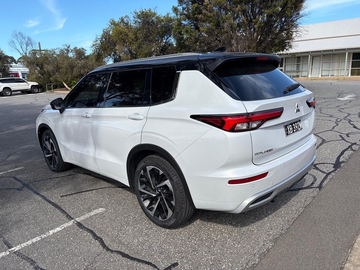 2023 Mitsubishi Outlander Exceed Tourer