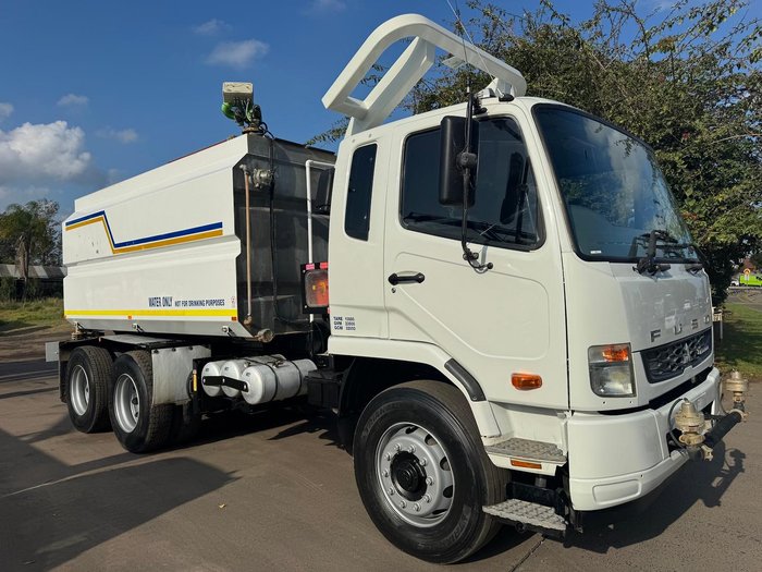 2014 Fuso Fighter
