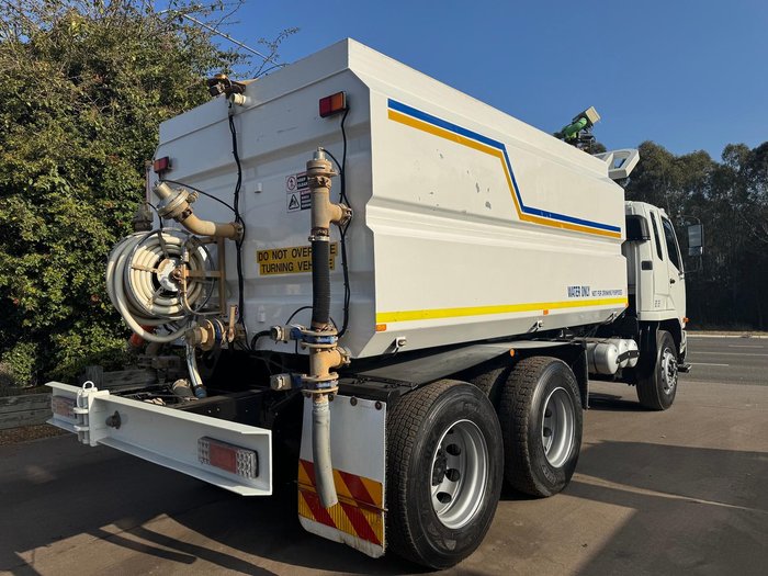 2014 Fuso Fighter