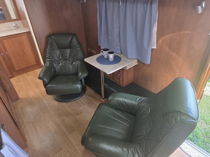 2011 Retreat Hamilton Recliners *Under Offer*