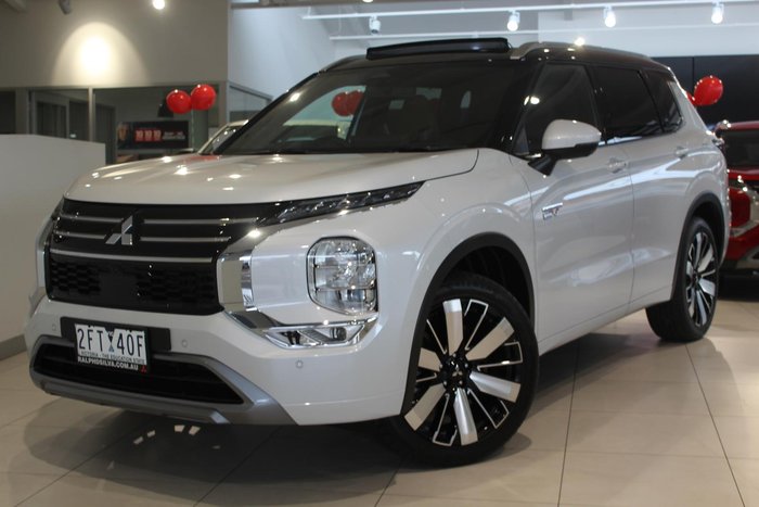 2025 Mitsubishi Outlander PHEV Exceed Tourer