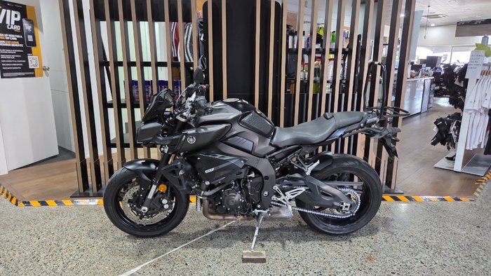 2018 Yamaha MT-10A Black